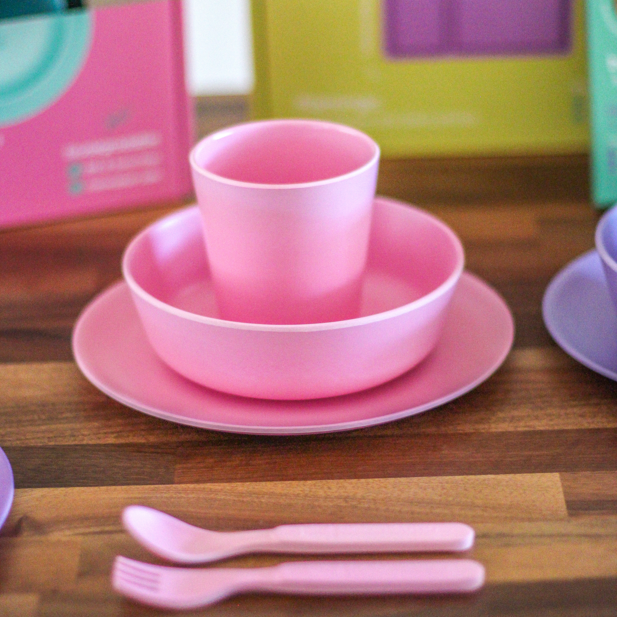 Baby best sale crockery set