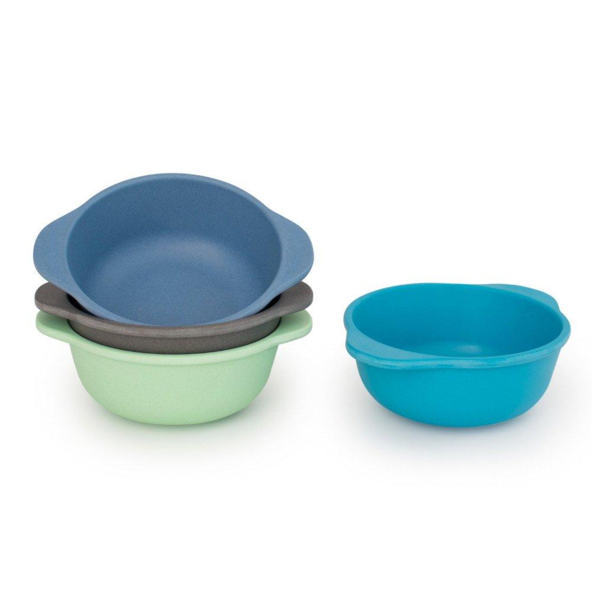 Glass mixing bowl set with bamboo lids. Oven and Microwave safe.